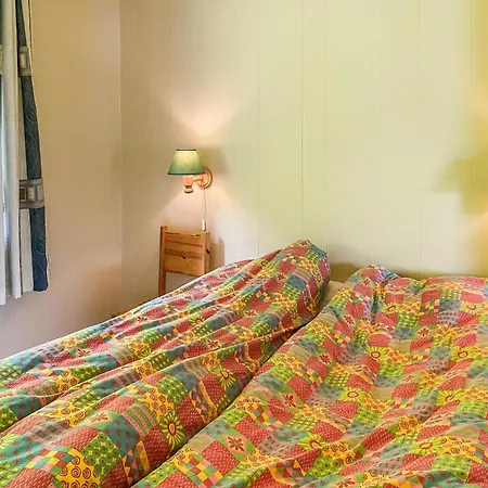 4 Bedroom Amazing In Casa de Férias *
